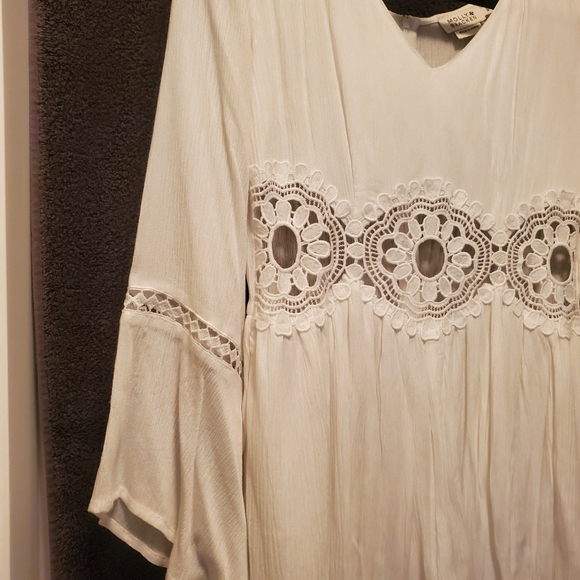 Molly Bracken Romper Size Sm - Picture 3 of 5